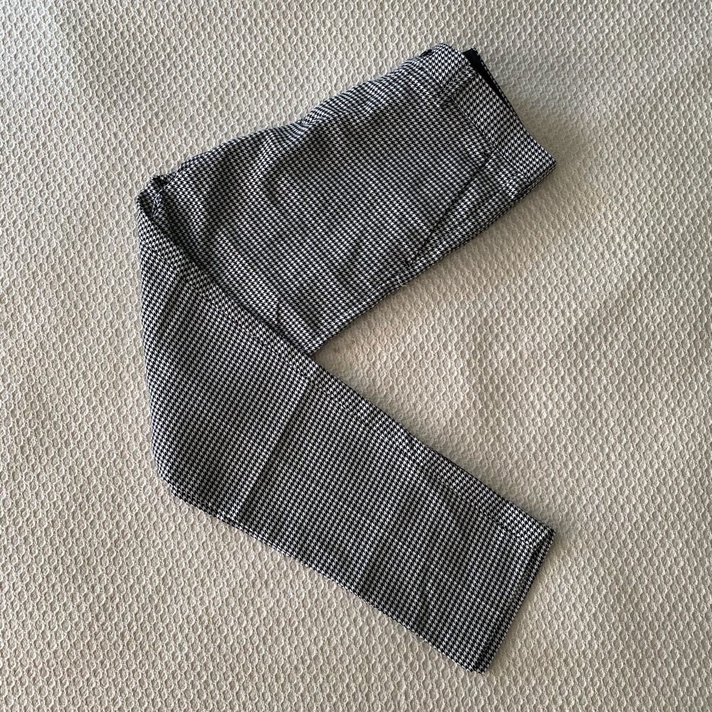 Forever 21 Men’s Houndstooth Dress Pants